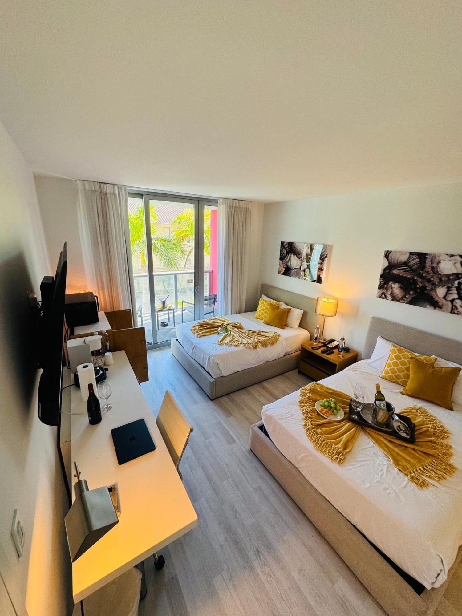 Beachwalk Resort & Condos Hallandale Beach Kültér fotó